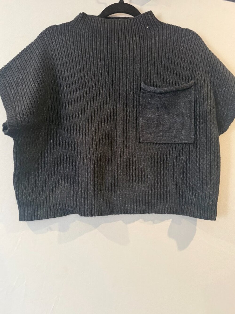 Entro Black Crop Short Sleeve Sweater - Picture 3 of 5